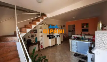 Lindo Sobrado a Venda com 02 Dormitórios
