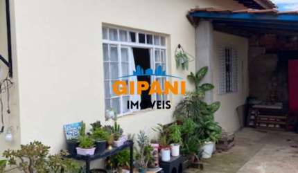 Ótima Casa à Venda com Amplo Terreno 2 dormitórios  Bairro Arco Iris