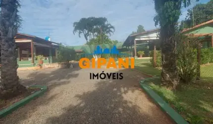 Chácara de luxo à venda em Jaguariúna-SP: 4 quartos, 2 suítes, 6 banheiros, 400m² de área no Núcleo Urbano Parque Ana Helena.