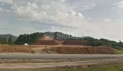 AMPLA ÁREA OU TERRENO COM 50.000M² DE FRENTE PARA A BR-101 EM CAMBORIÚ E BALNEÁRIO CAMBORIÚ/SC