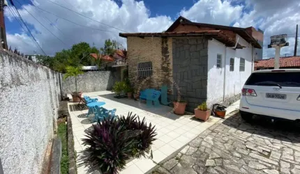 Casa com 3 dormitórios à venda, 220 m² por R$ 850.000,00 - Torre - João Pessoa/PB