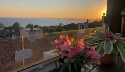 Casa Condominio em Porto Alegre, no bairro Tristeza, com 3 dormitório(s), e 3 ba