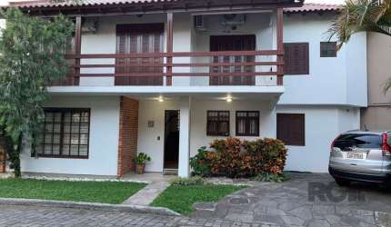 Casa 03 Dormitórios Condomínio Fechado Bairro Jardim Isabel
