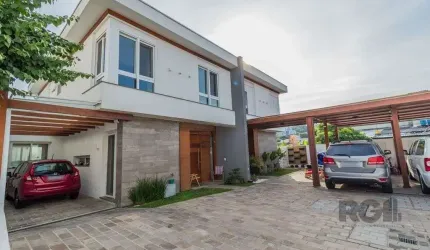 Casa Condominio para Venda - 221,59m², 3 suítes, 2 vagas - Teresópolis