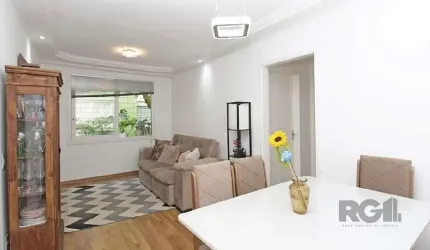 Apartamento 2 dormitórios, vaga de garagem, no bairro Camaquã, Porto Alegre/RS.