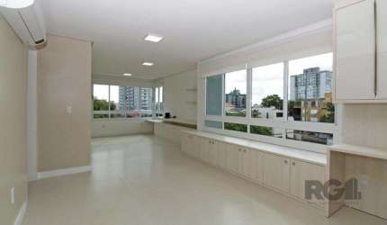 Excelente apartamento de 98m² com 3 dormitórios e 2 vagas.