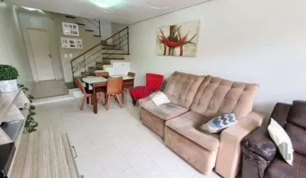 Casa em condomínio 110m² - 3 dormitórios sendo 1 suíte e 1 vaga de garagem no ba