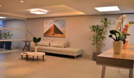 Lindo apartamento 2 dormitórios com 1 suíte, amplo garden e 2 vagas no Bairro Bo