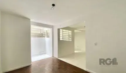 Apartamento no Praia de Belas de 2 dormitórios DESOCUPADO