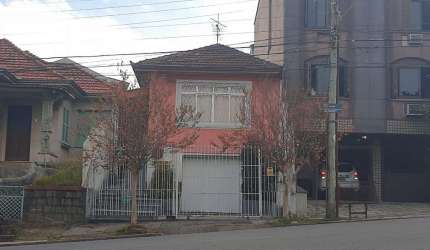 casa 2 dormitórios com pátio
