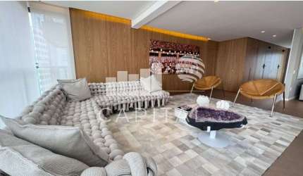 Apartamento Para Venda Mobiliado Com 3 Suítes, 3 Vagas Em Alphaville Sp.