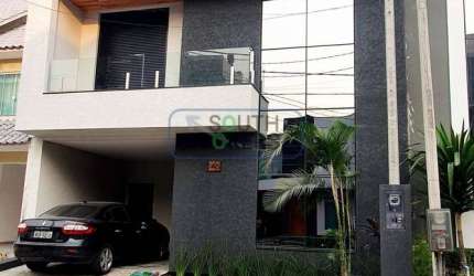 Triplex Alto Padrão em Condominio - SJP