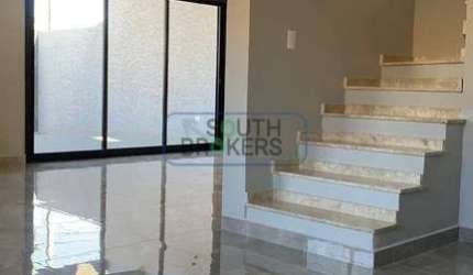 SOBRADO TRIPLEX COM TERRAÇO – PRONTO PARA MORAR em SJP Imperdível