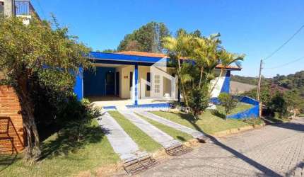 Condomínio clube dos 50  com 4 dorms