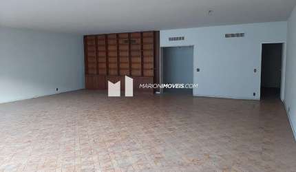 Apartamento à venda no Flamengo, Rio de Janeiro/RJ, com 4 quartos (1 suíte), salão, cozinha, dependências completas, ampla área de serviço; armários