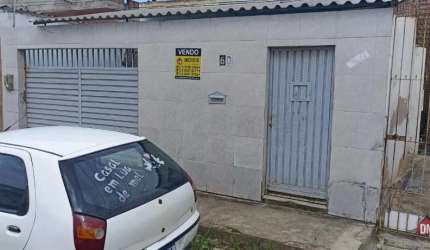 CASA A VENDA NO JOSÉ CARLOS DE OLIVEIRA - CARUARU - PE