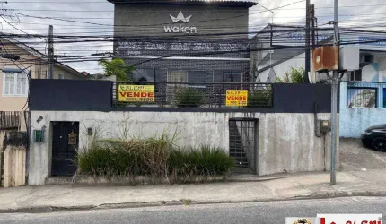 Casa com dois pavimentos em Santa Cruz - RJ