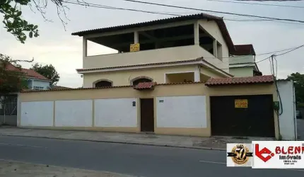 Casa 2 Quartos com Piscina e Terraço em área nobre de Santa Cruz - RJ