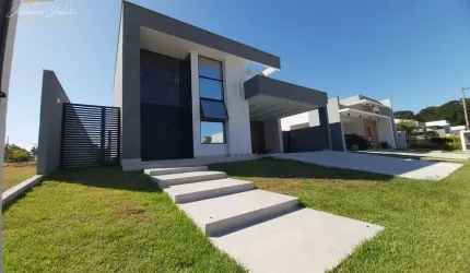 CASA LINEAR EM ALTO PADRÃO COM 3 SUÍTES E PISCINA NO VIVERDE 2 EM RIO DAS OSTRAS RJ