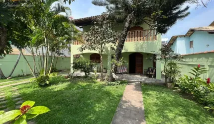 LINDA CASA COM 8 QUARTOS EM TERRENO COM 560M², A 200 MTS DA PRAIA DE COSTAZUL, RIO DAS OSTRAS, RJ