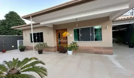 CASA LINEAR COM 4 QUARTOS SENDO 3 SUÍTES A VENDA NO BAIRRO COSTAZUL EM RIO DAS OSTRAS RJ