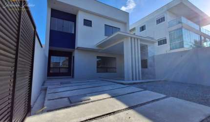 CASA DUPLEX COM 3 SUÍTES A VENDA NO BAIRRO COSTAZUL EM RIO DAS OSTRAS RJ