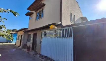 CASA DUPLEX COM 3 QUARTOS SENDO 2 SUÍTES A VENDA NO BAIRRO ENSEADA DAS GAIVOTAS EM RIO DAS OSTRAS RJ