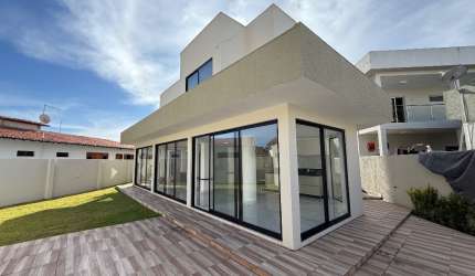 Casa Duplex a Venda no Condominio Green Woods - 4 suites