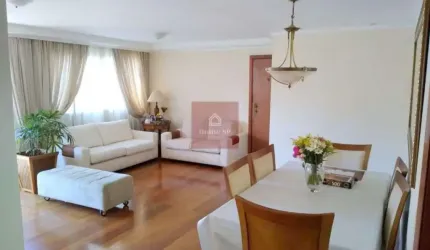 Apartamento com 127m², andar alto, face norte, 3 dormitórios, 1 suíte, 2 vagas.