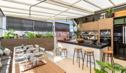 Apartamento reformado, 3 dorm e 2 vagas.