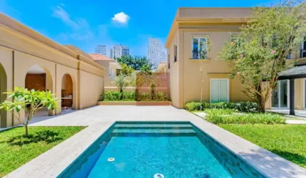 Casa tipo para venda com 5 quartos, 844m²