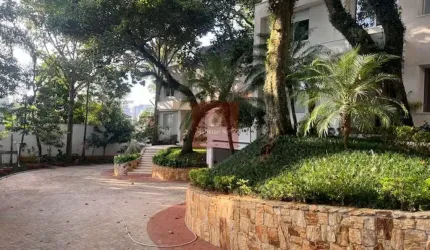 LINDA CASA EM CONDOMÍNIO JARDIM PETRÓPOLIS 608M 4SUÍTES 8VAGAS COM PISCINA + CHURRASQUEIRA
