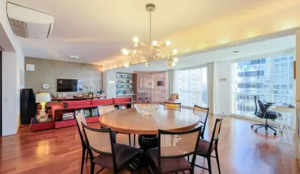 Excelente apartamento com 185m², 3 dormitórios, sendo 3 suítes, 3 vagas.
