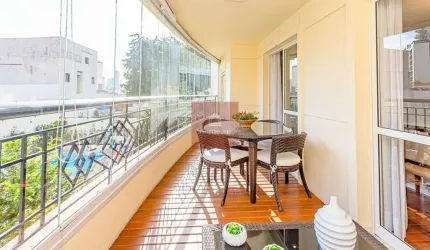 Apartamento à venda em Moema Pássaros 128m2 3 suítes 2 vagas em São Paulo SP