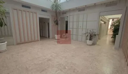 Vila Nova Conceição, Prédio Comercial com 26 salas, 11 banheiros, 2 copas, depósito
