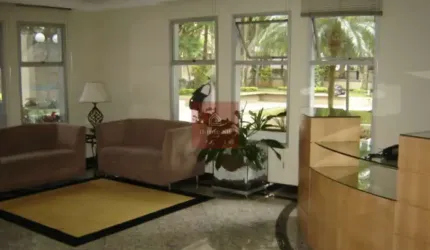 Amplo apartamento a venda no Campo Belo