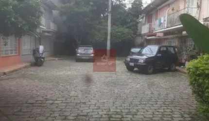 Sobrado de vila a venda na Vila Olimpia.