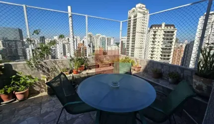 Cobertura duplex na melhor localização do Campo Belo