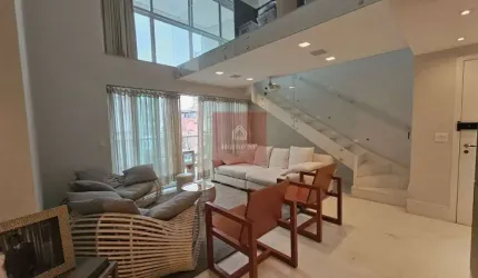 Apartamento Duplex com 2 suítes, 3 vagas e com 141,75m² - Vila Mariana