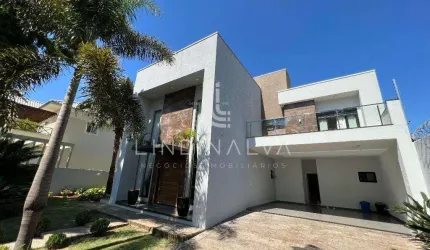 Sobrado no Condomínio Village Iguaçu, com 5 suítes, área gourmet e piscina - altíssimo padrão