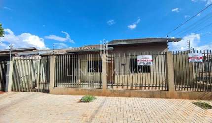 Casa de esquina com 2 quartos no Parque Residencial Três Bandeiras
