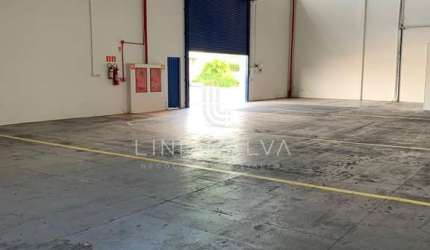 Barracão de alto padrão próximo à BR 277, com 338 m  em Foz do Iguaçu