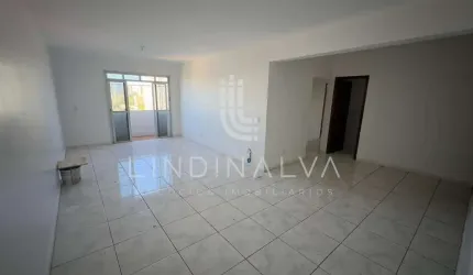 Apartamento espaçoso para locação no Edifício Pietro Ângelo, no Centro