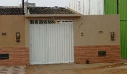Casa 3/4 com garagem. Boa Vista Vitória da Conquista BA