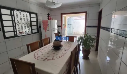 Casa para Venda em Bauru, Parque São João, 3 dormitórios, 1 suíte, 2 banheiros, 4 vagas