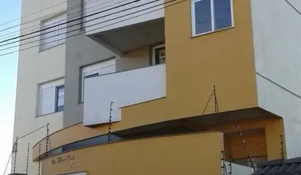 Excelente apartamento semimobiliado à venda no Bairro Ana Rech