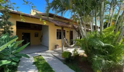 Casa 4 Quartos com 2 Suítes e 120m² - Jardim Cidade