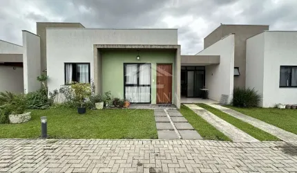 Casa à venda em Condominio fechado , SEMI -MOBILIADA com 03 dormitórios no  bairro Ipê em São José