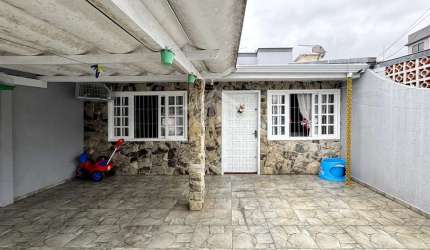 Casa com 2 quartos, semi-mobiliada no Parque da Fonte, São José dos Pinhais, PR