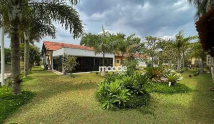Casa á venda Térrea com 4 Quartos 4Suíte no Miolo da Granja, gourmet, muito jardim!